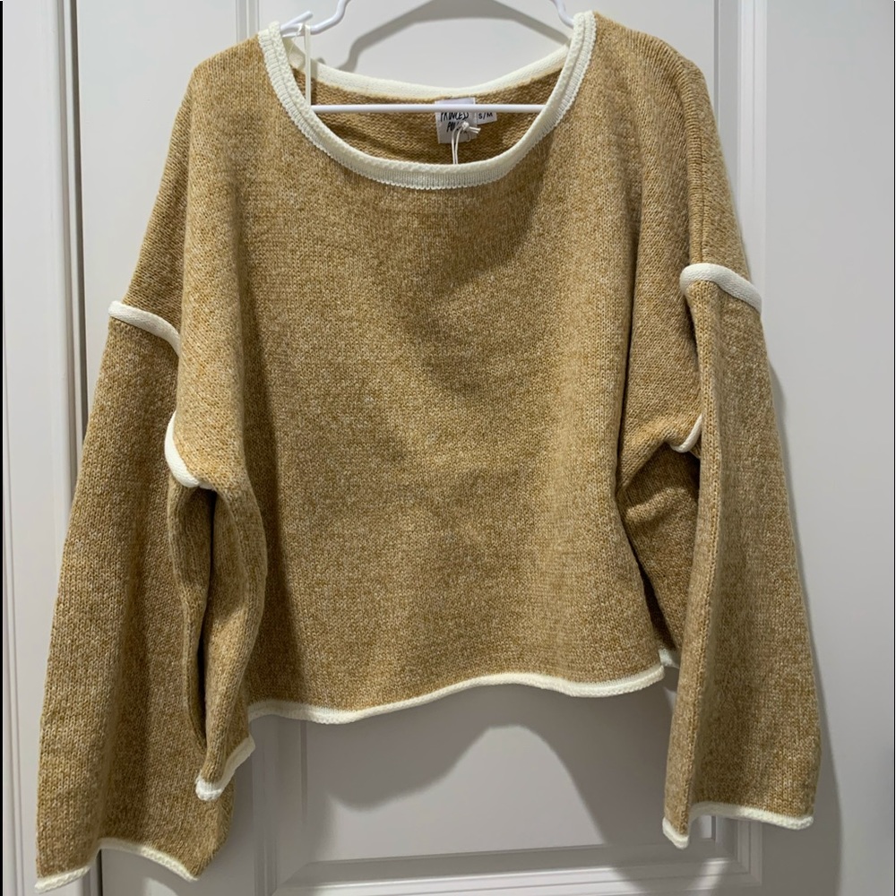 Women’s yellow oversized sweater size Small/Medium
